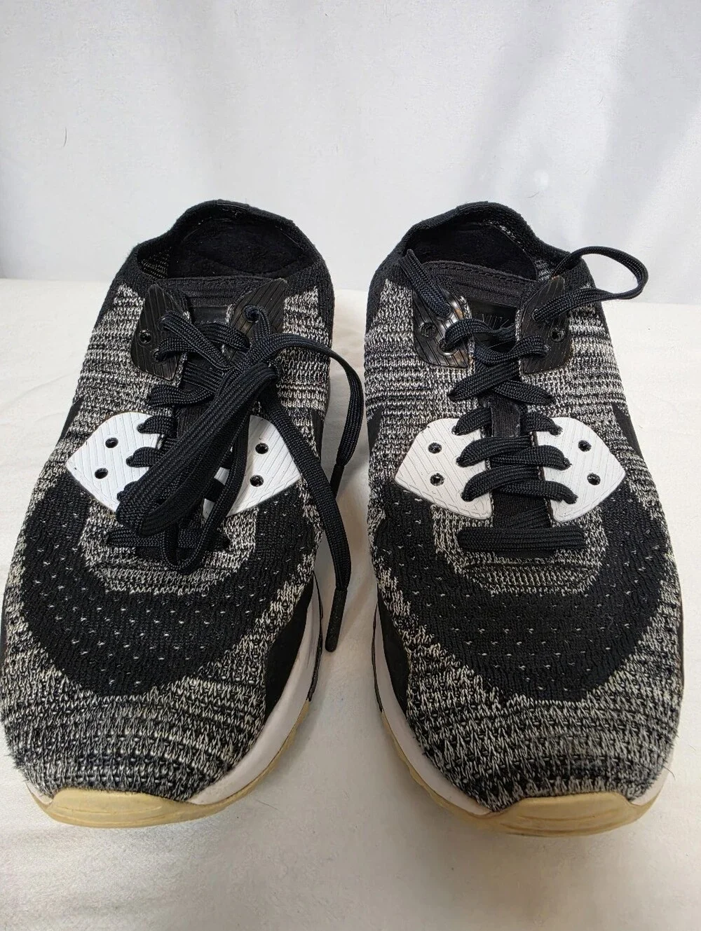 Nike Air Max 90 Ultra 2.0 Flyknit Oreo Women’s Size 6.5 Black White 881109-002